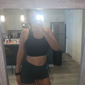 Black crop tank